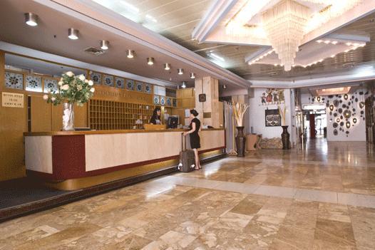 Galil Hotel Нетания Екстериор снимка